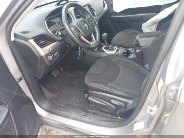1C4PJLCBXGW217640 Jeep Cherokee Latitude