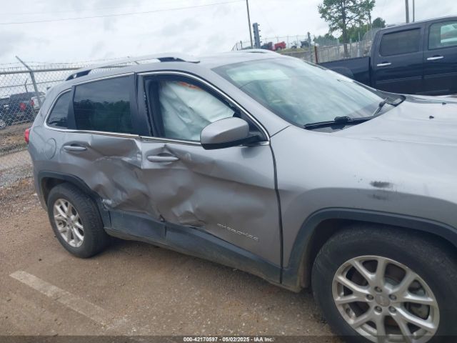 1C4PJLCBXGW217640 Jeep Cherokee Latitude