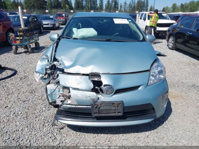 JTDKN3DU3F1887413 Toyota Prius Two
