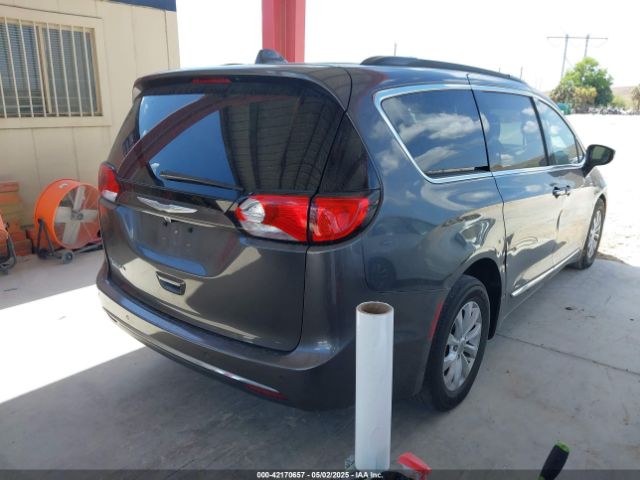 2017 CHRYSLER PACIFICA 2C4RC1BG3HR739427 Photo 3