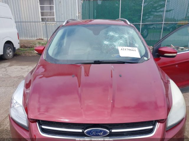 1FMCU9J94EUC77751 Ford Escape Titanium
