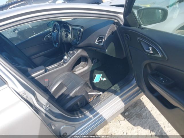 2017 CHRYSLER 200 1C3CCCABXHN507108 Photo 4