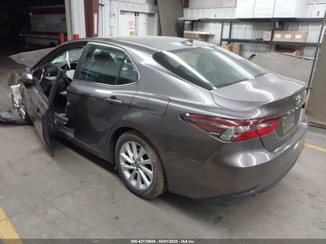 2022 TOYOTA CAMRY 4T1C11AK5NU692820 Photo 2
