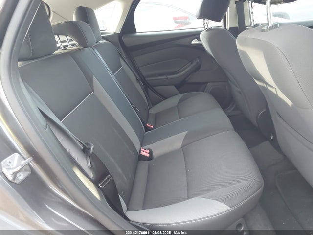 1FADP3K21EL347023 Ford FOCUS SE