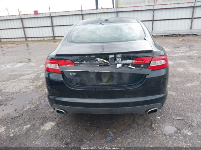 2010 JAGUAR XF SAJWA0GB9ALR75483 Photo 5