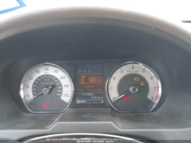 2010 JAGUAR XF SAJWA0GB9ALR75483 Photo 6