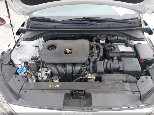2020 HYUNDAI ELANTRA 5NPD84LF9LH599246 Photo 9