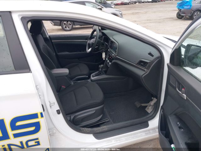 2020 HYUNDAI ELANTRA 5NPD84LF9LH599246 Photo 4