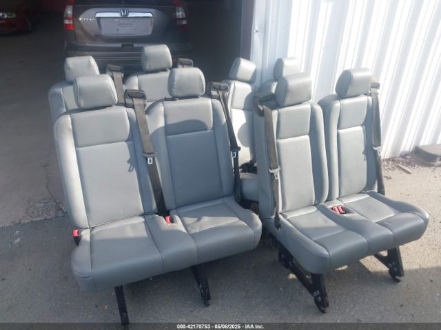 1FBAX2CM1FKA48196 Ford Transit-350 Xl