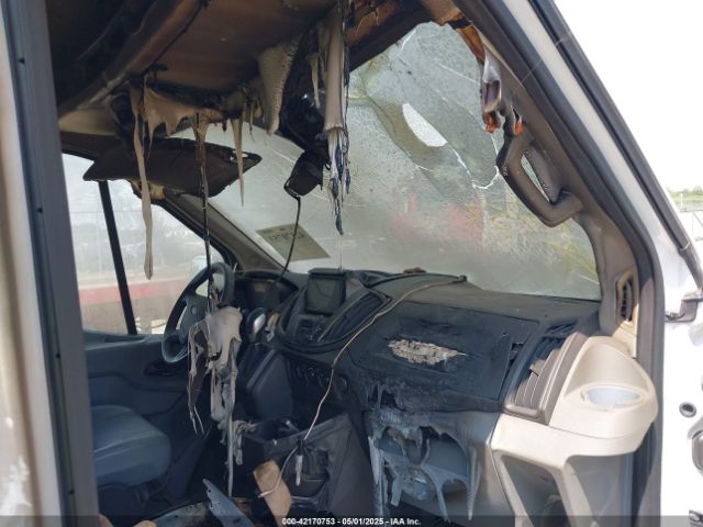 1FBAX2CM1FKA48196 Ford Transit-350 Xl