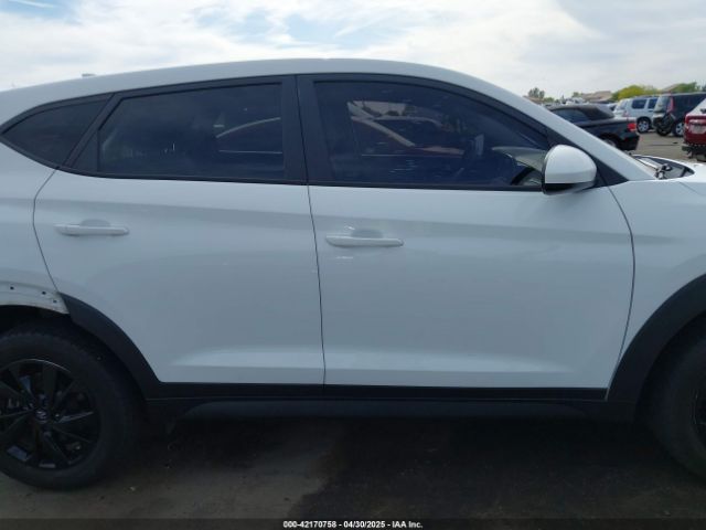 KM8J2CA4XLU159781 Hyundai TUCSON SE