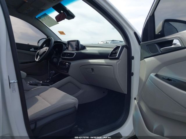 KM8J2CA4XLU159781 Hyundai TUCSON SE