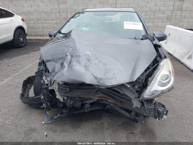 JTDKDTB30G1123758 Toyota Prius C One