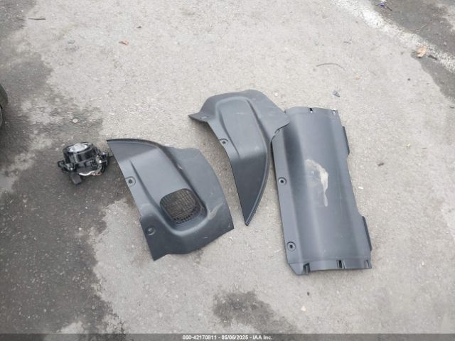 JTDKDTB30G1123758 Toyota Prius C One