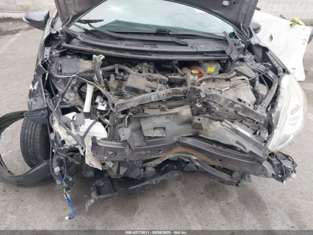 JTDKDTB30G1123758 Toyota Prius C One