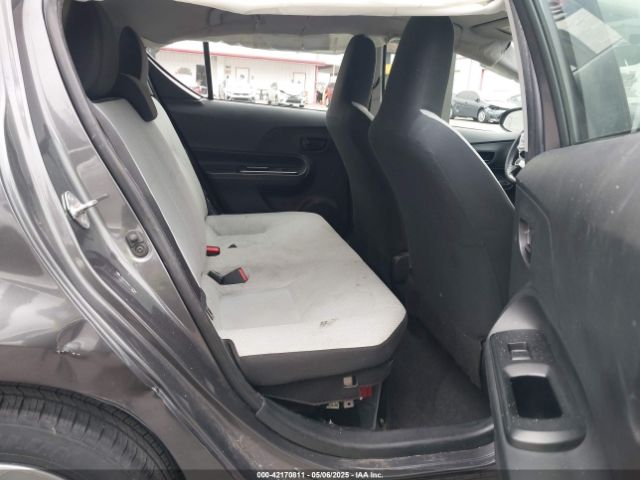 JTDKDTB30G1123758 Toyota Prius C One
