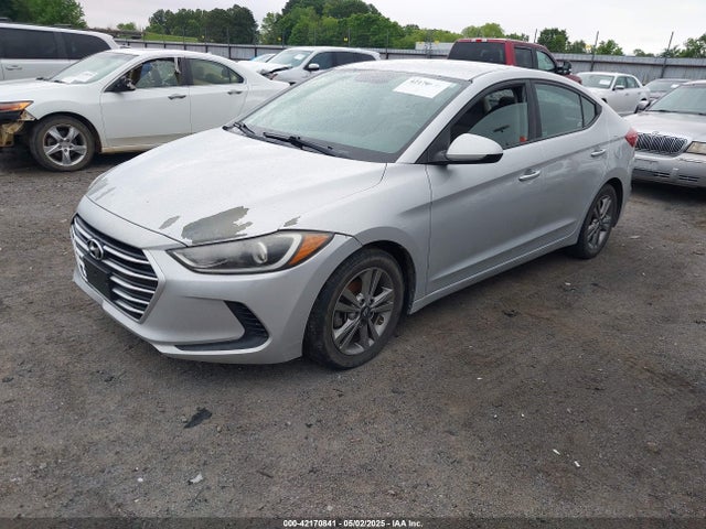 5NPD84LF4JH305510 Hyundai ELANTRA SEL