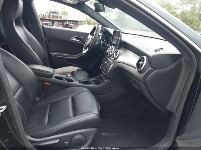 2016 MERCEDES-BENZ CLA 250 WDDSJ4EB2GN317580 Photo 4