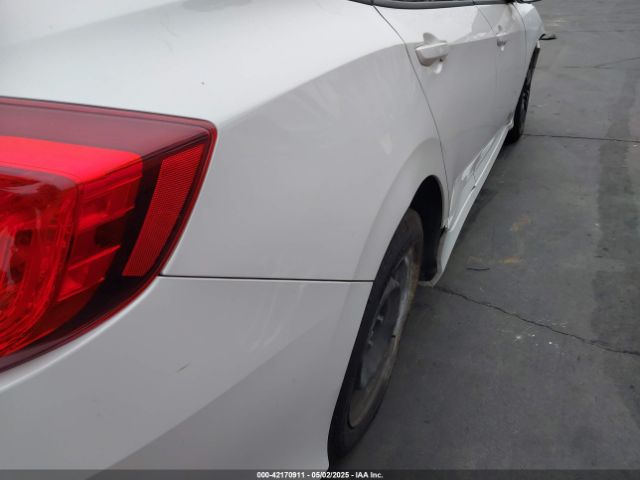 2HGFC2F68KH587637 Honda Civic Lx