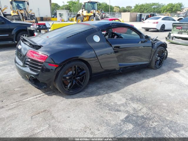 WUAAUAFG6EN001685 Audi R8 4.2