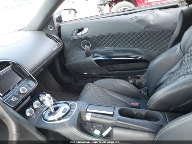 WUAAUAFG6EN001685 Audi R8 4.2
