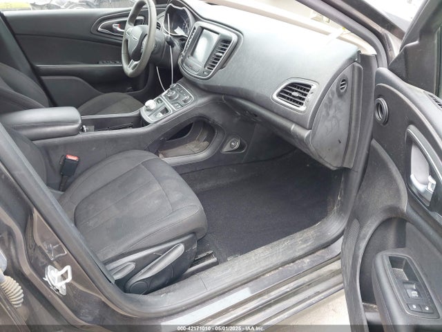 Chrysler 200 Limited 2016 1C3CCCAB5GN169938 Image 5