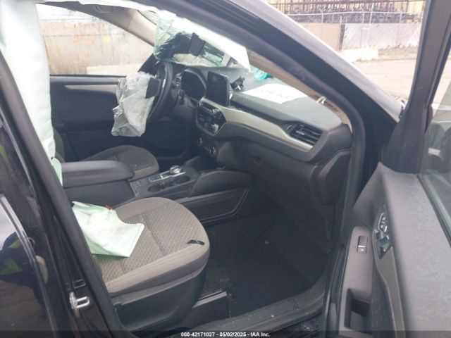 1FMCU9G68LUC41863 Ford ESCAPE SE