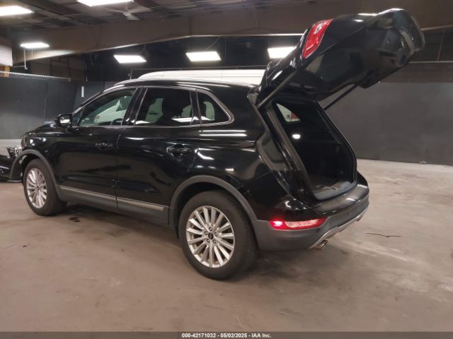 5LMCJ1D95KUL17768 Lincoln Mkc Standard