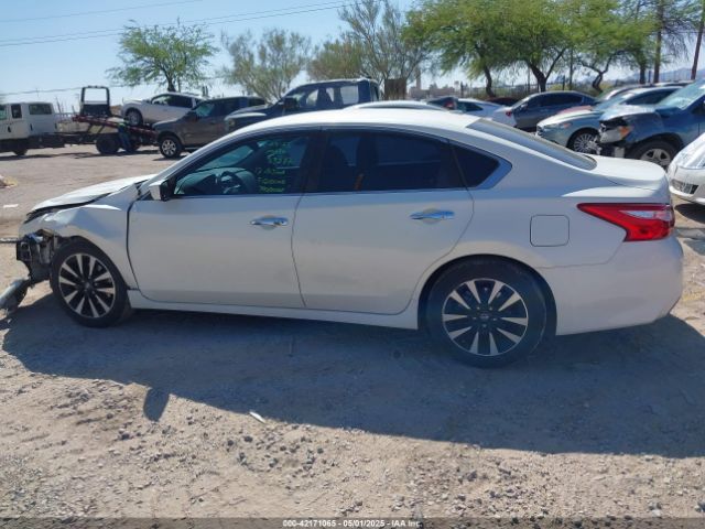 1N4AL3AP3HC496596 Nissan 2017