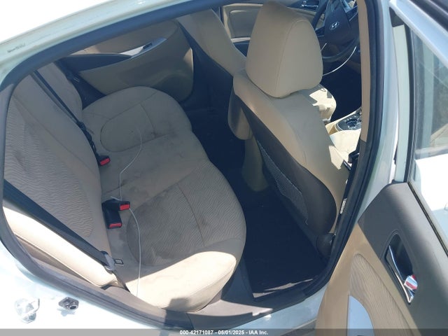 KMHCU4AE8EU589409 Hyundai ACCENT GLS