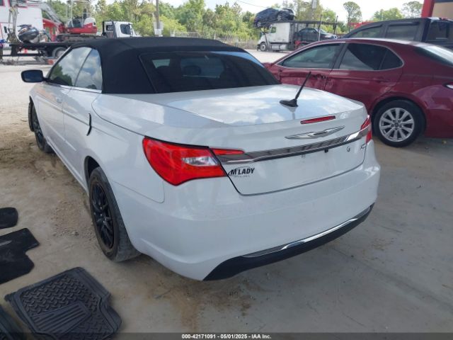 2011 CHRYSLER 200 1C3BC2EB4BN589344 Photo 2