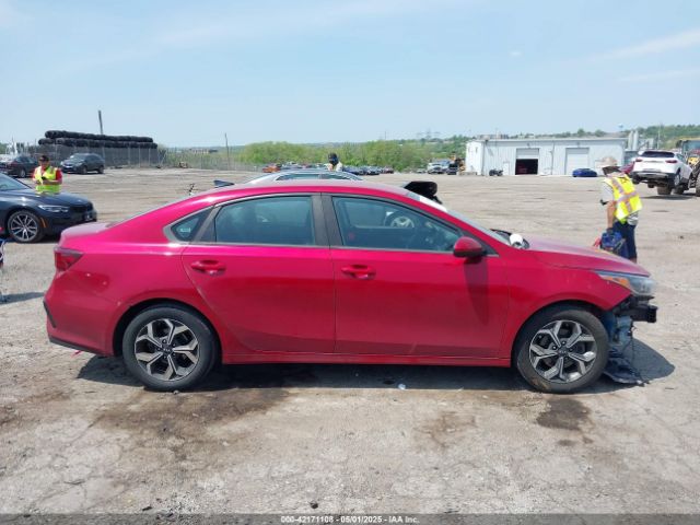 3KPF24AD7KE036498 KIA Forte Lxs