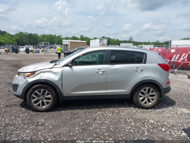 KNDPB3AC3F7787965 KIA Sportage Lx