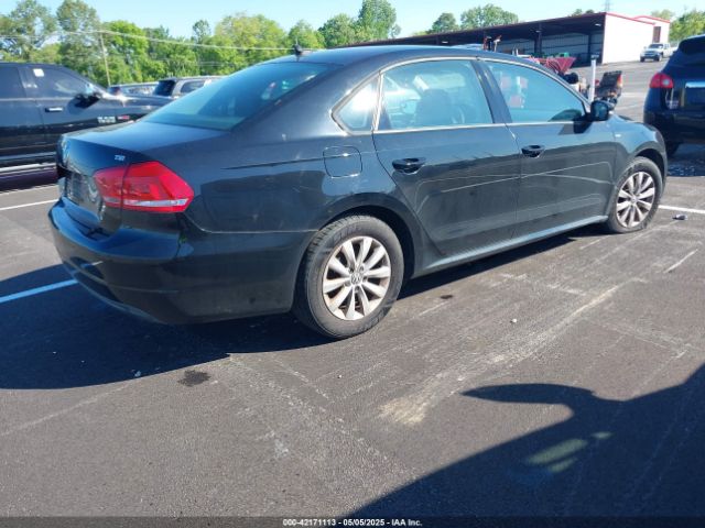 1VWAT7A31EC072650 Volkswagen Passat 1.8t Wolfsburg Edition