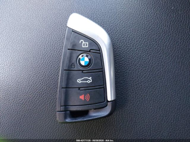 2018 BMW X3 5UXTR9C56JLC81642 Photo 10