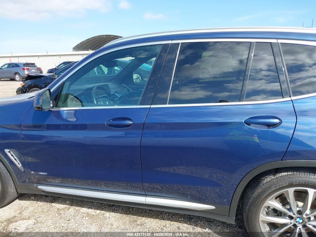BMW X3 2018 5UXTR9C56JLC81642 Image 14