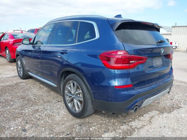 2018 BMW X3 5UXTR9C56JLC81642 Photo 2