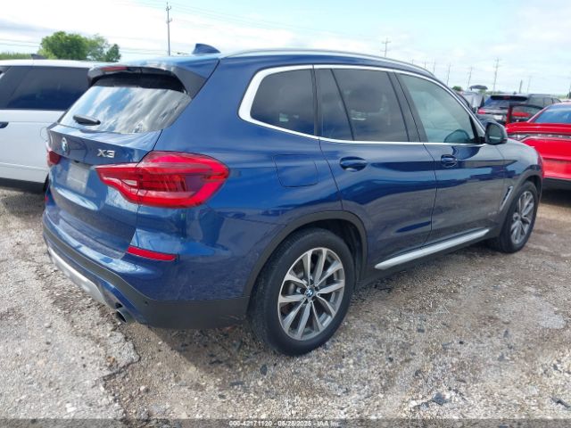 2018 BMW X3 5UXTR9C56JLC81642 Photo 3