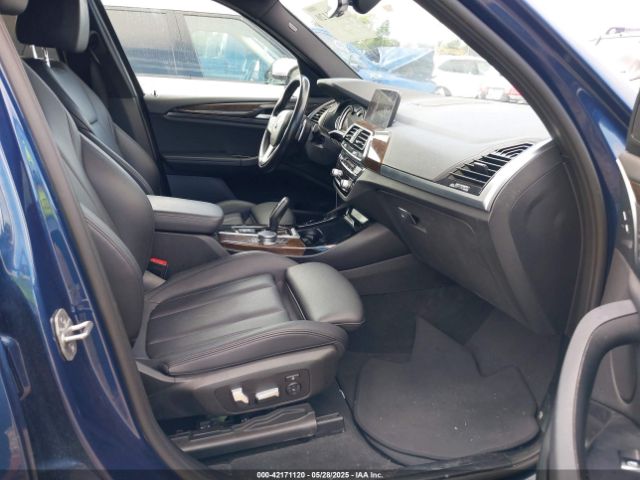 2018 BMW X3 5UXTR9C56JLC81642 Photo 4