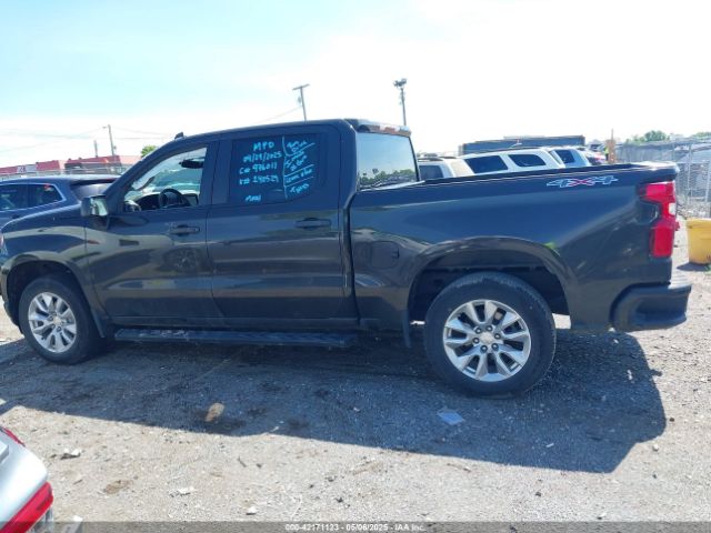 3GCPYBEK5MG240529 Chevrolet Silverado 1500 4wd  Short Bed Custom