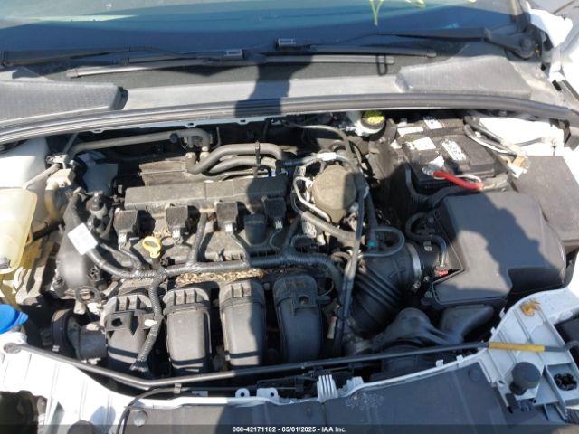 1FADP3K21FL307090 Ford FOCUS SE
