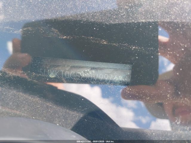2018 BMW X5 EDRIVE 5UXKT0C52J0V99748 Photo 8