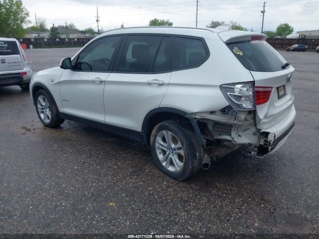 2017 BMW X3 5UXWX7C55H0U42532 Photo 2