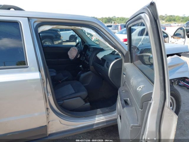1C4NJPBB0GD652159 Jeep Patriot Sport