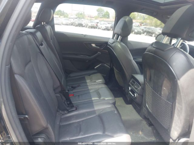 WA1VAAF75HD012608 Audi Q7 3.0t Premium