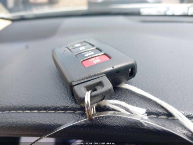 4T1BF1FK1HU748410 Toyota CAMRY XLE