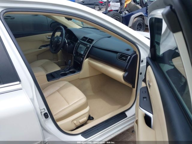 4T1BF1FK1HU748410 Toyota CAMRY XLE