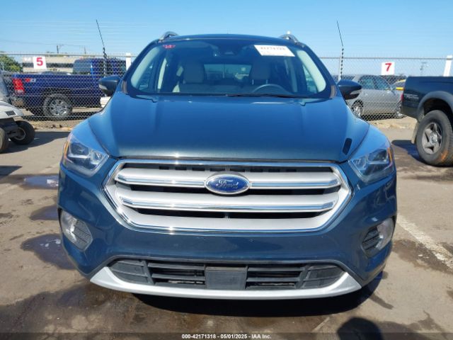 1FMCU9J90KUB69249 Ford Escape Titanium