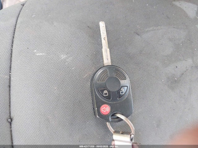 1FMCU0G76GUA61050 Ford ESCAPE SE
