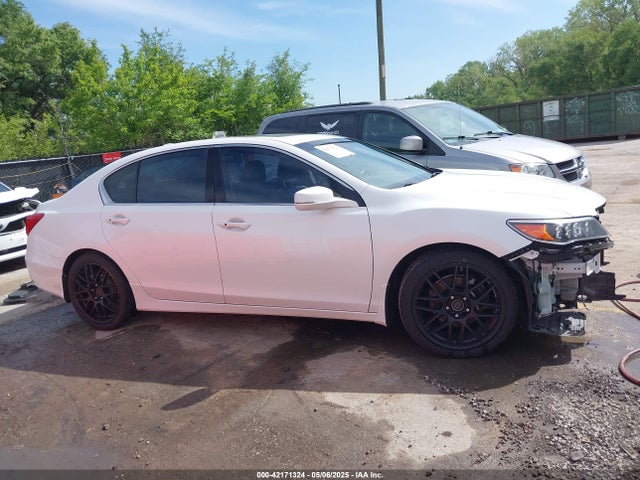 JH4KC1F51EC007682 Acura RLX